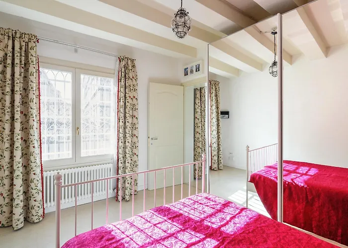 Dorsoduro Apartment Venice